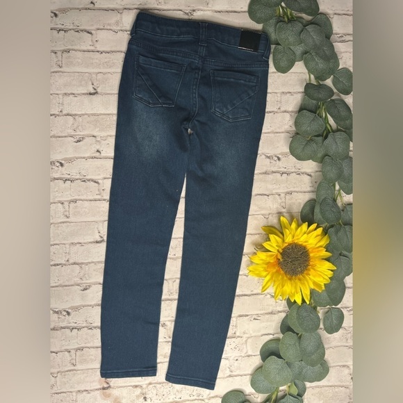Girls DKNY Jegging Soft Stretch Jeans 6 Back to School Deals BUNDLE & Save - Picture 2 of 4